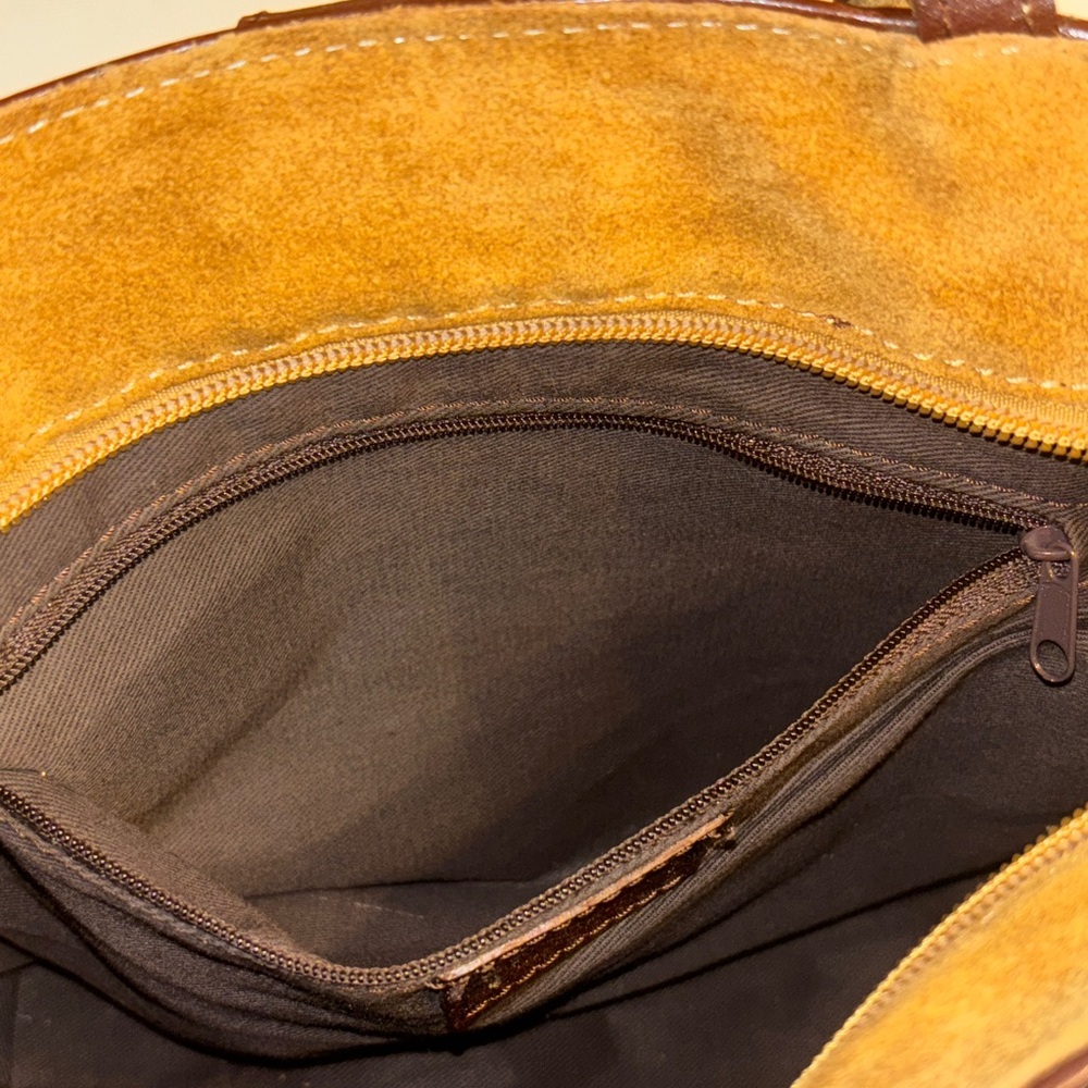 Claudia Firenze Leather Tassel Tote Bag - Picture 10 of 12